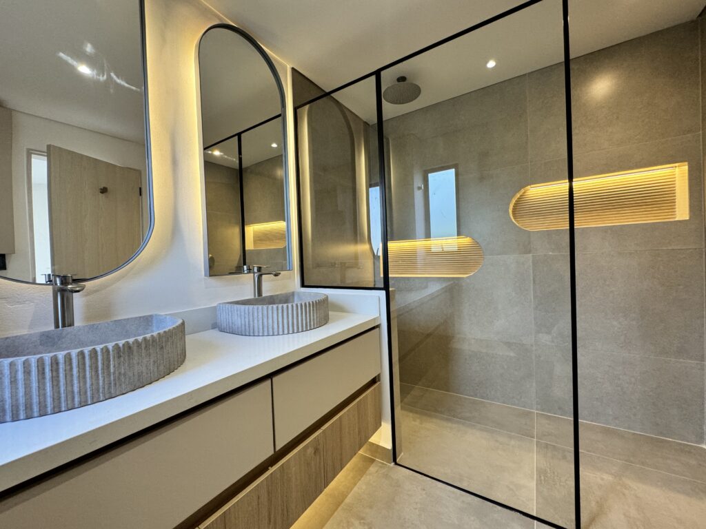 Empresa de arquitectura y construcción en Medellín. Empresa de arquitectura y construcción en Medellín. Acabados y reformas de aparatmentos en Medellín